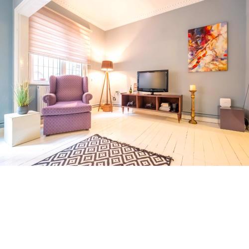 Delightful Flat Close to Galata 2 mins to Metro