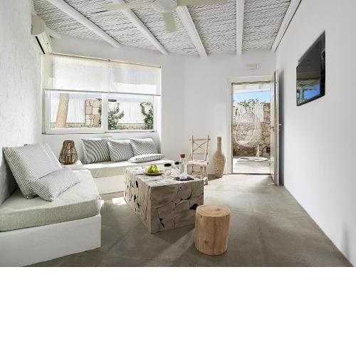 Delmar Apartments & Suites Milos