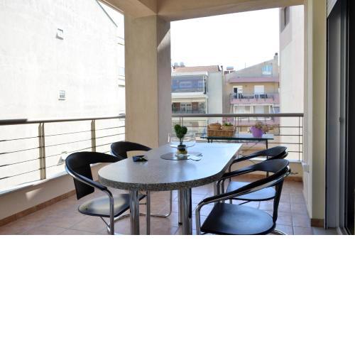 Delmare Dion apartment