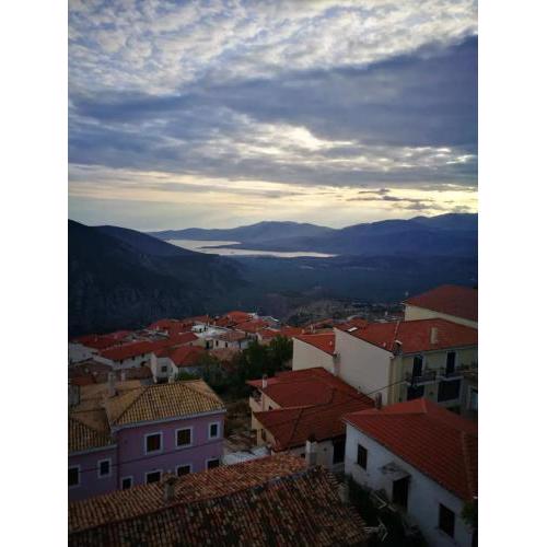Delphi Panoramic view 3