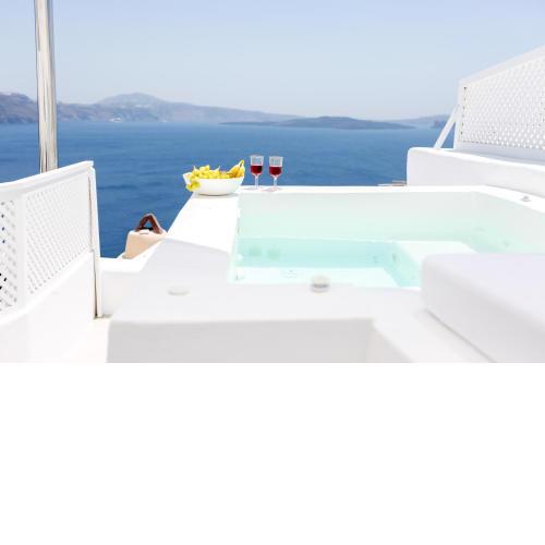 Delta Suites
