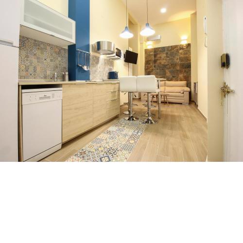 Deluxe Apartment in La Giralda