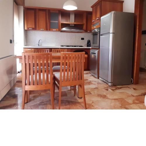 Deluxe Central Apartment