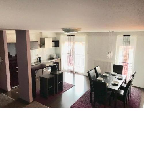 Deluxe Home
