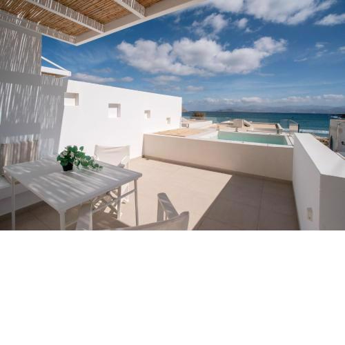 Deluxe Maisonette With Private Jacuzzi
