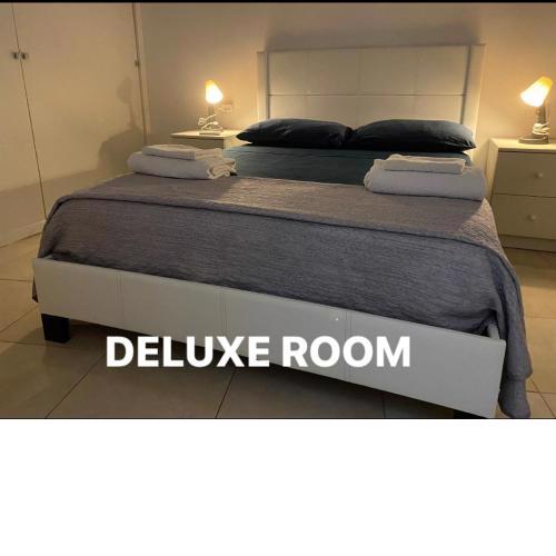 DELUXE ROOM IN APARTMENT SHARED in Los Cristianos Playa HabitaciónSTANZA air-conditioned