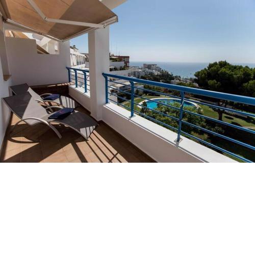 Deluxe Sea View Apartments