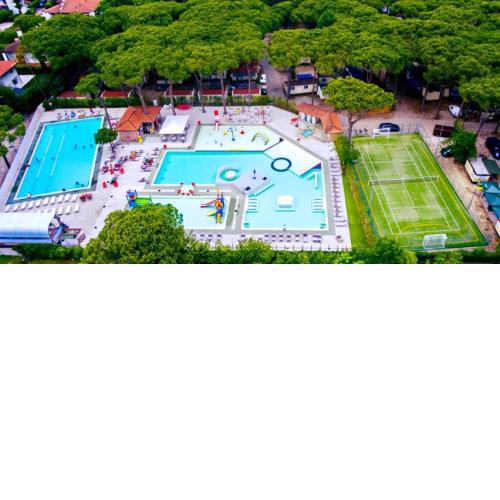 DENA Chalets - Lido di Spina at the Beach