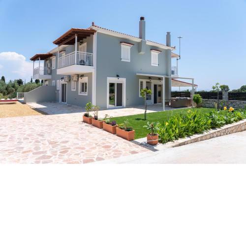 Dendra Apartments at Skala
