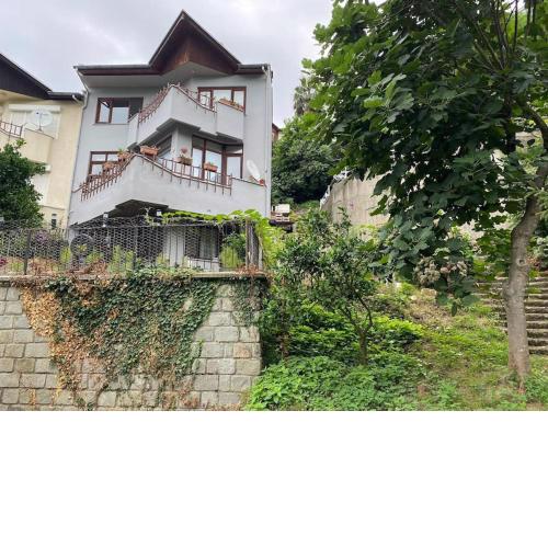 Deniz manzaralı müstakil villa