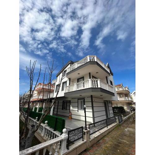 Denize sıfır villa