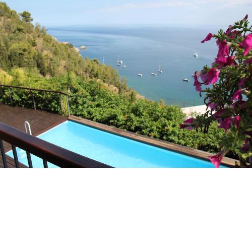 Dependance con piscina Paolone House Taormina