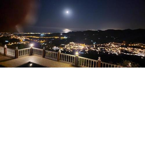 Der Thron von Torrox - Villa Sorpresa