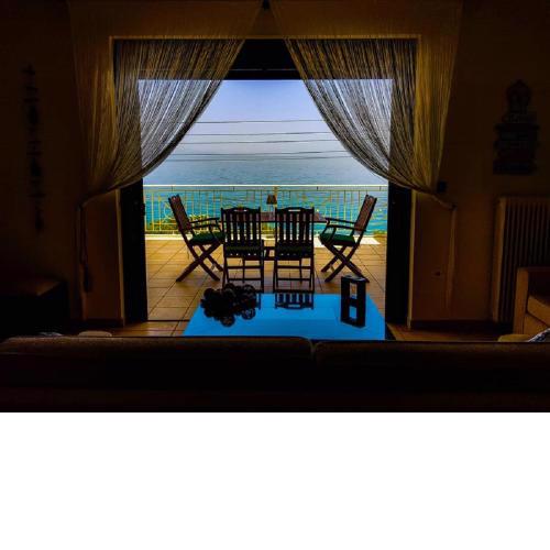 Derveni Seaside Apartments