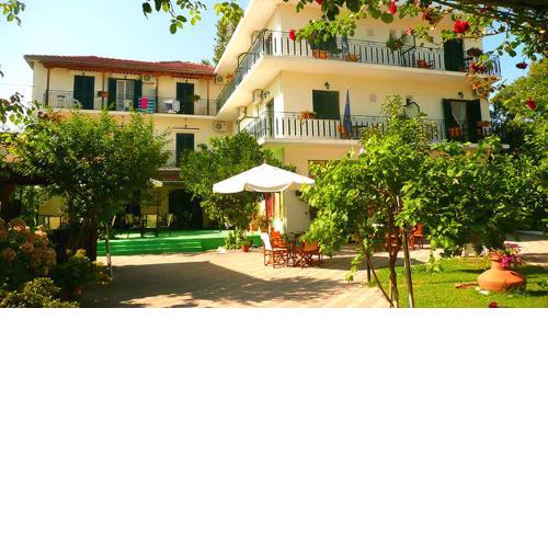 Des Roses Hotel