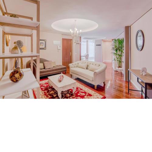 Descalzas Reales Apartment