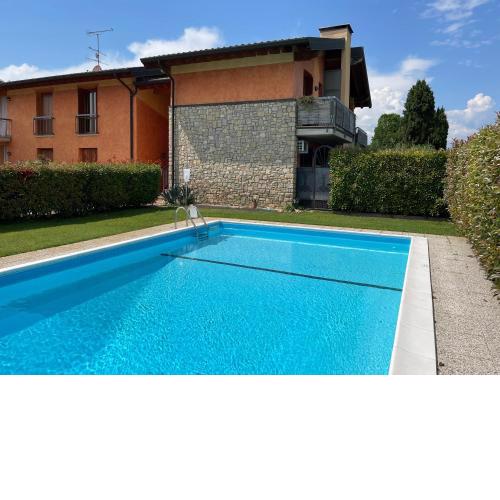 DesenzanoLoft Eridania Apartment with private garden and pool