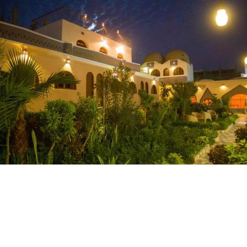 Desert Paradise Lodge