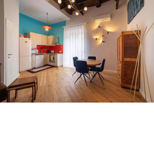 Design Apartment Next Sorbillo on Tribunali
