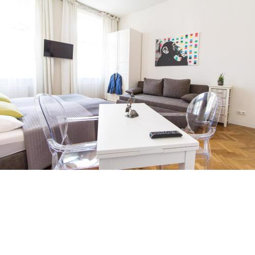 Design Apartments I contactless check-in