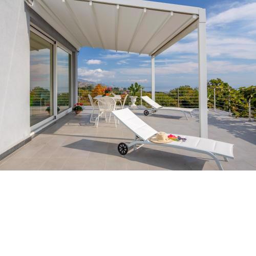Design Villa in Piedimonte Etneo