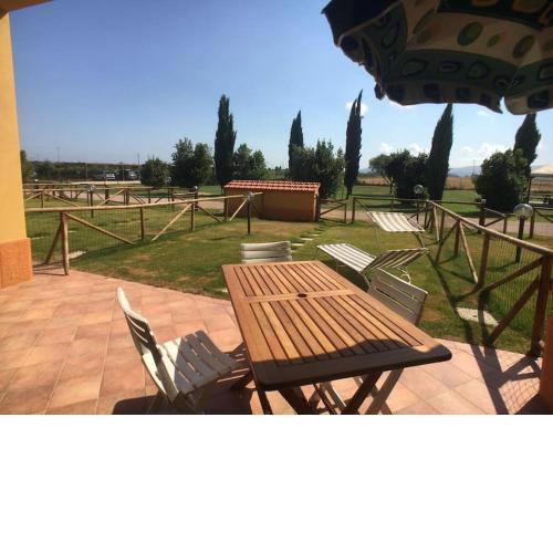 DESTE - In campagna 4 posti letto con giardino