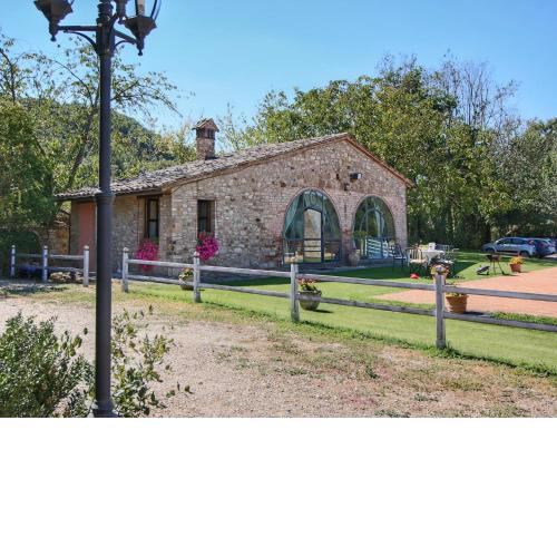 Detached house for 4 people with stunning views of estate