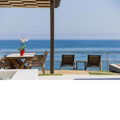 Deux Paradis, a BeachFront Retreat, By ThinkVilla