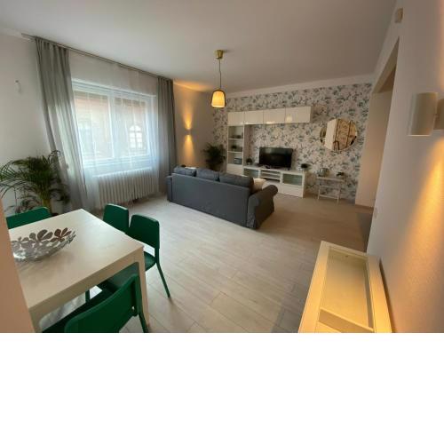 d.Five Irányi Apartment