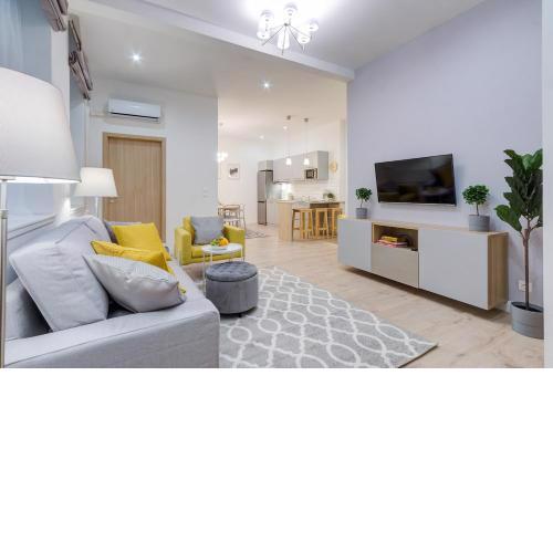 d.Five Rózsa Apartment