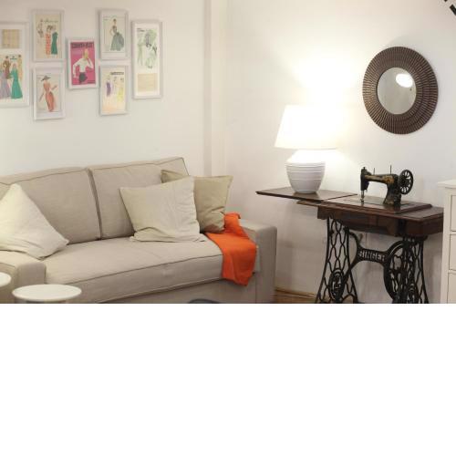 d.Five Tailor Apartment in the Center