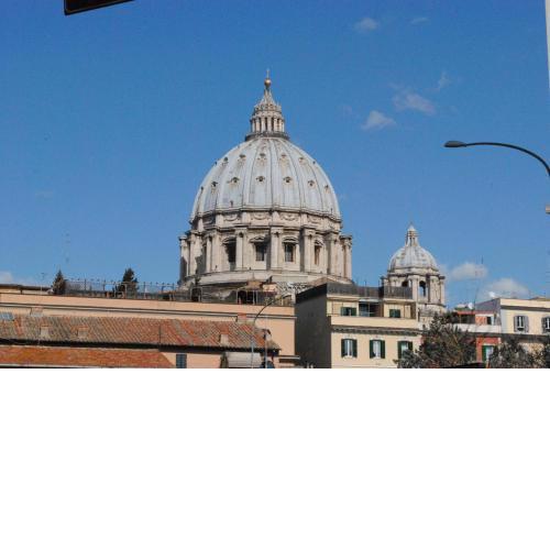 Di Fronte alla Cupola