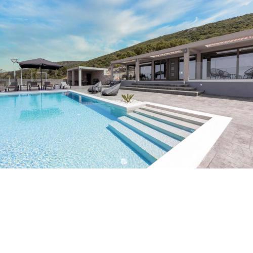 Di Sasso Villa