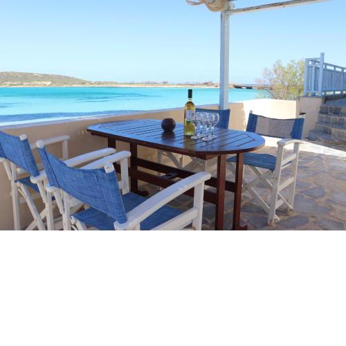 Diakofti Beachfront Villa