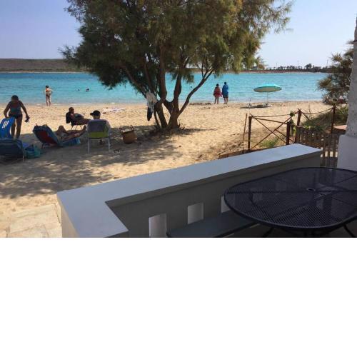 Diakofti Fishermen beachfront house