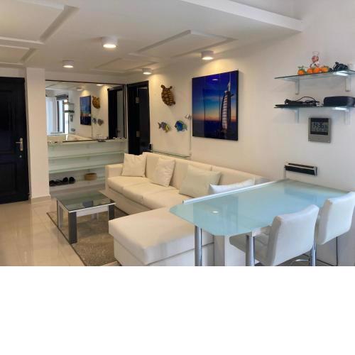 Diar El Rabwa Modern Apartment with Free WiFi and Private Balcony