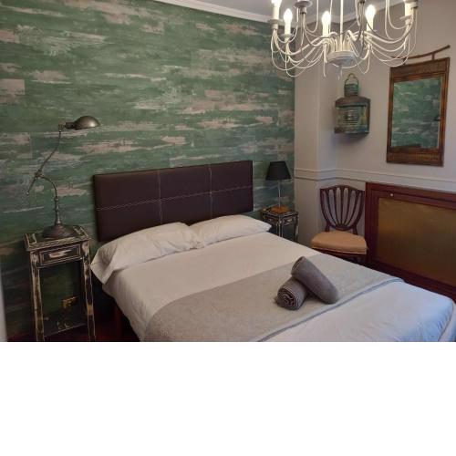 Diego's Vintage Apartment