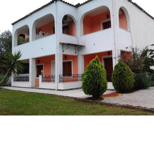Digkas Apartments