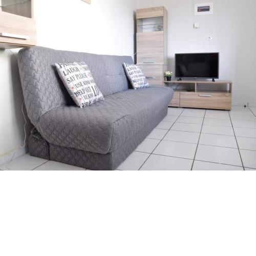 Dimitris House