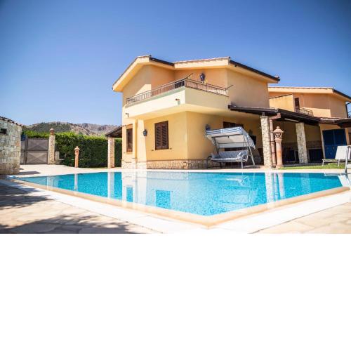 Dimora Fanale, Villa Esclusiva con Piscina Privata - Fanale Rentals