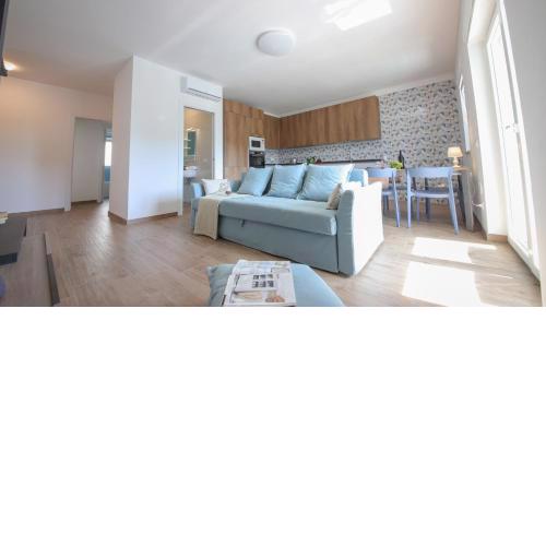 Dimora Paradiso, Monopoli, Puglia, Sea-View, Stylish, Family Friendly Home