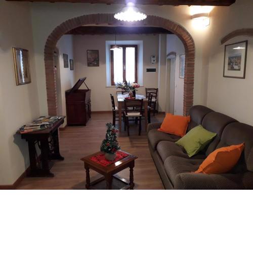 Dinas House Tuscany Holidays