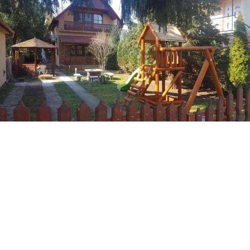 Diófa Apartman