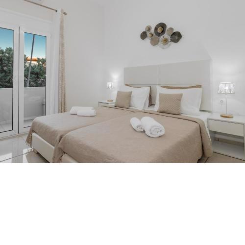 Diogenis Deluxe Apartment