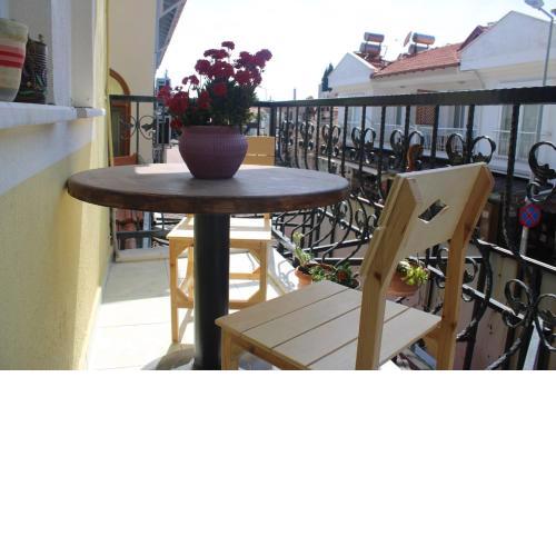 Dionyssos Apartment