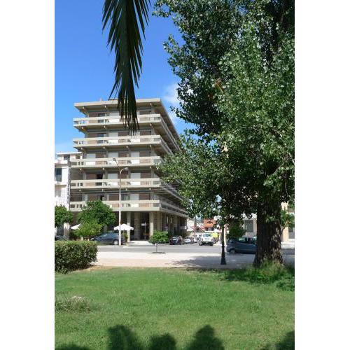 Dioscouri Hotel