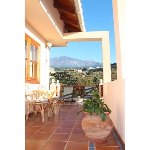Direkt-am-Meer-finca-la-punta-Atlantico-mit-herrlicher-Terrasse