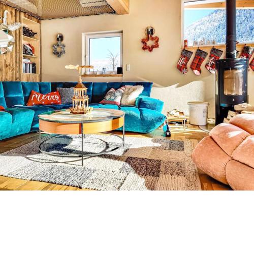 DMG - 'The Luxury Penthouse'