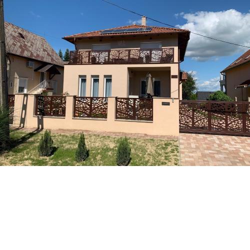 Dodi Apartmanház