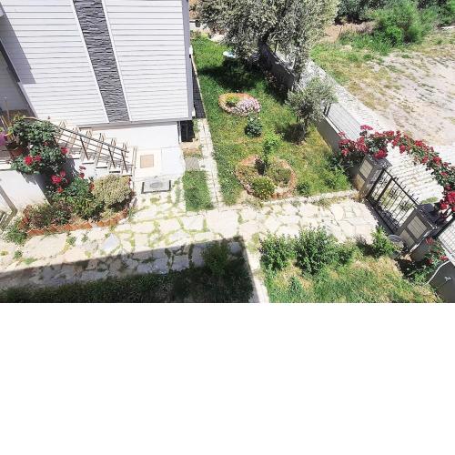 Doğa ve Deniz Tatili Sunan Bir Ev